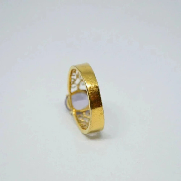 Lind Purple Glass Rhinestone Openwork Ring - Picture 5 of 5